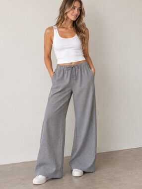 NWOT Aritzia Wide-Leg Grid Pull-On Pants